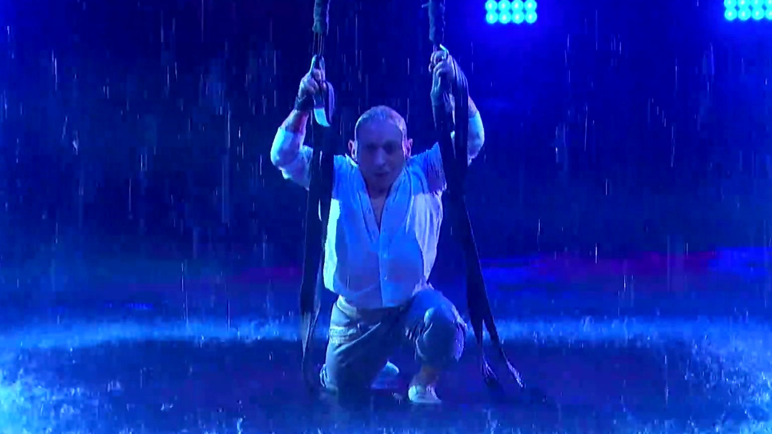 America's Got Talent: Alan Silva Will Make Your Jaw Drop With His Unbelievable Aerial