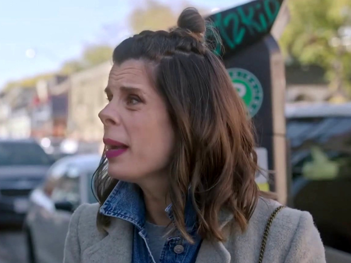 Baroness Von Sketch Show: I've Got A Date With A Gnome And He Is Hawt!