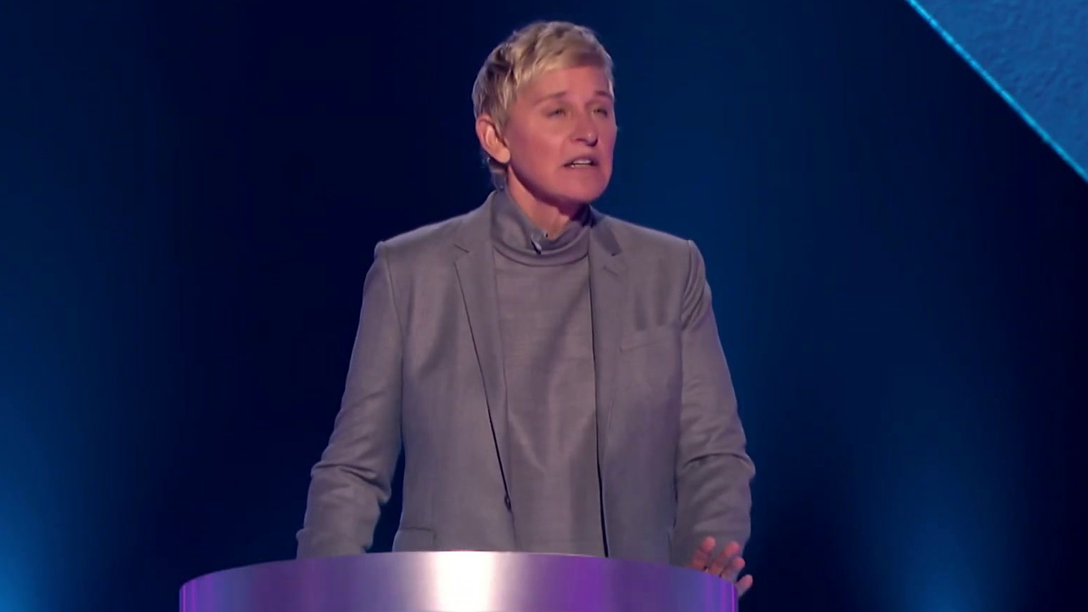 Ellen's Game Of Games: I'm King Of The Twirl