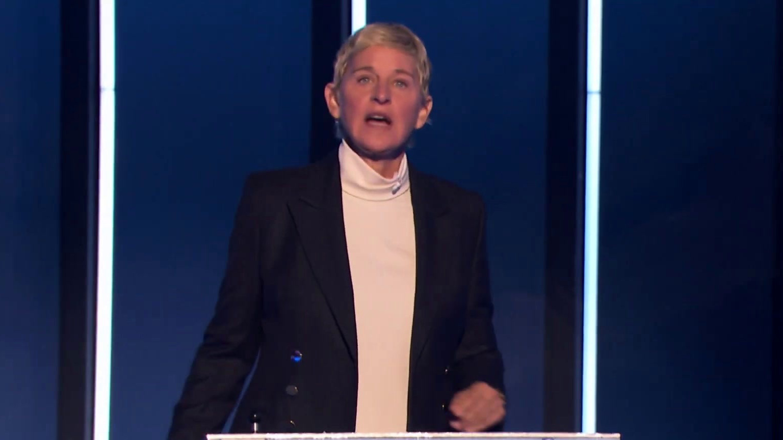 Ellen's Game Of Games: It Takes Three To Dangle