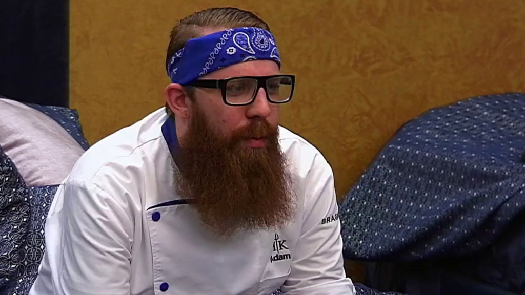 Hell's Kitchen: Nikki & Cody Must Nominate Chefs To Send Home