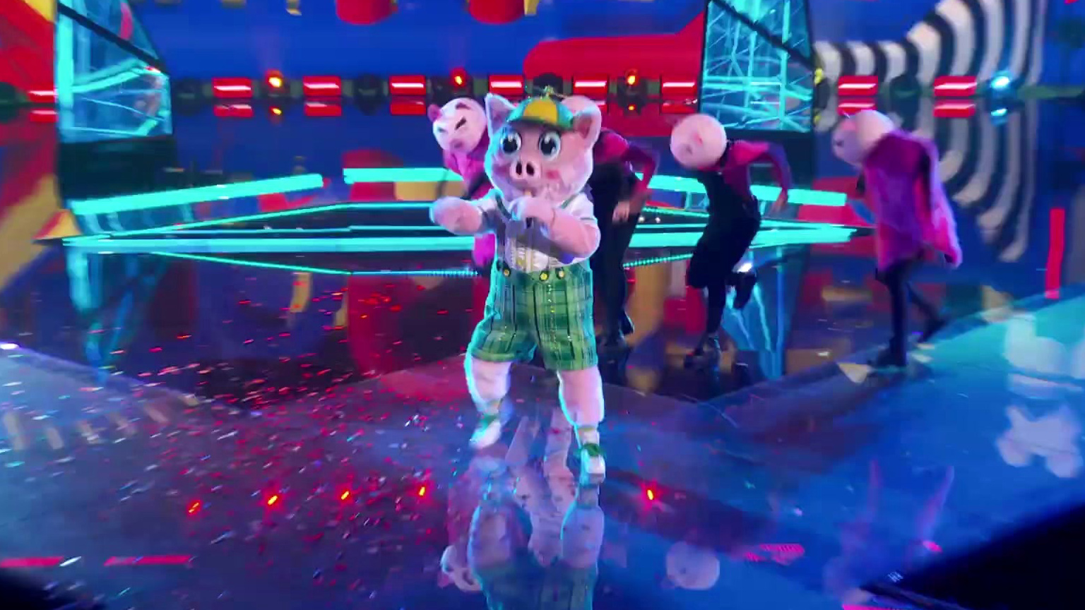 The Masked Singer: Super 8: The Plot Chickens!