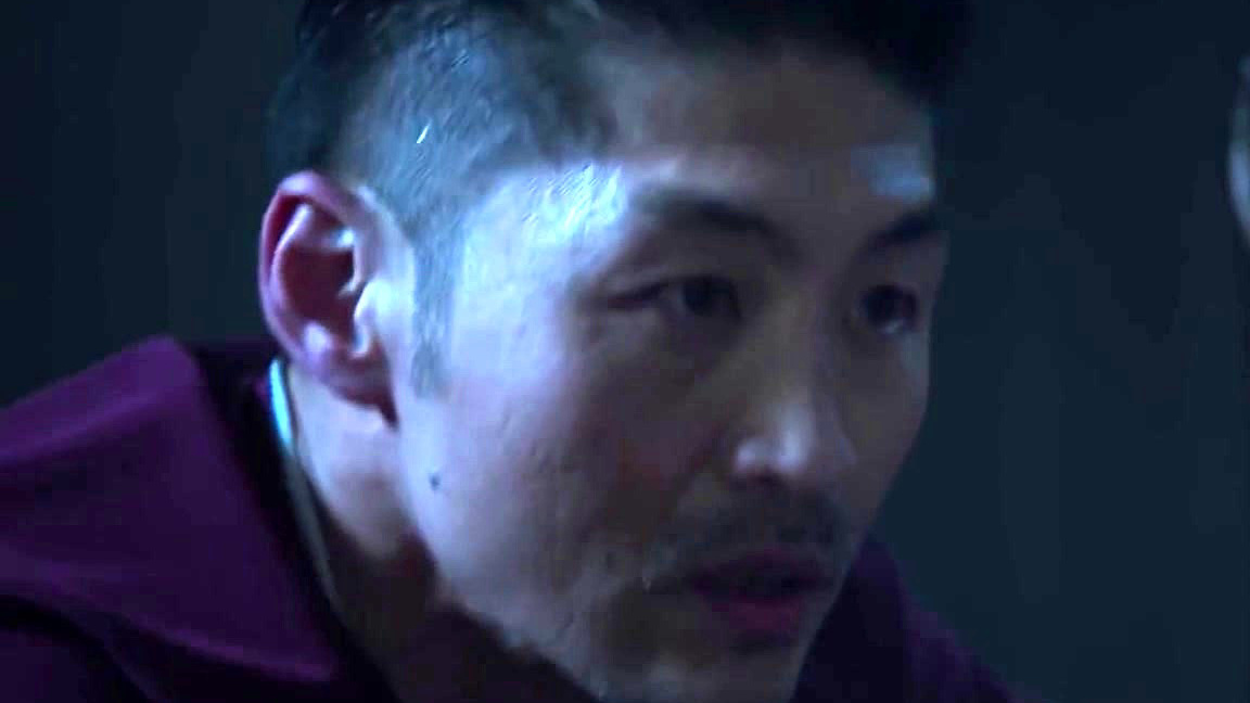 Chicago Med: Choi Pushes Archer In Order To Save A Patient
