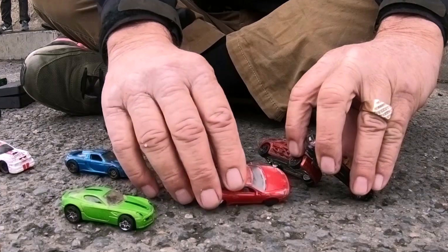 F9: 2 Flippers, 2 Cannons And 1 Cable (Behind The Scenes)