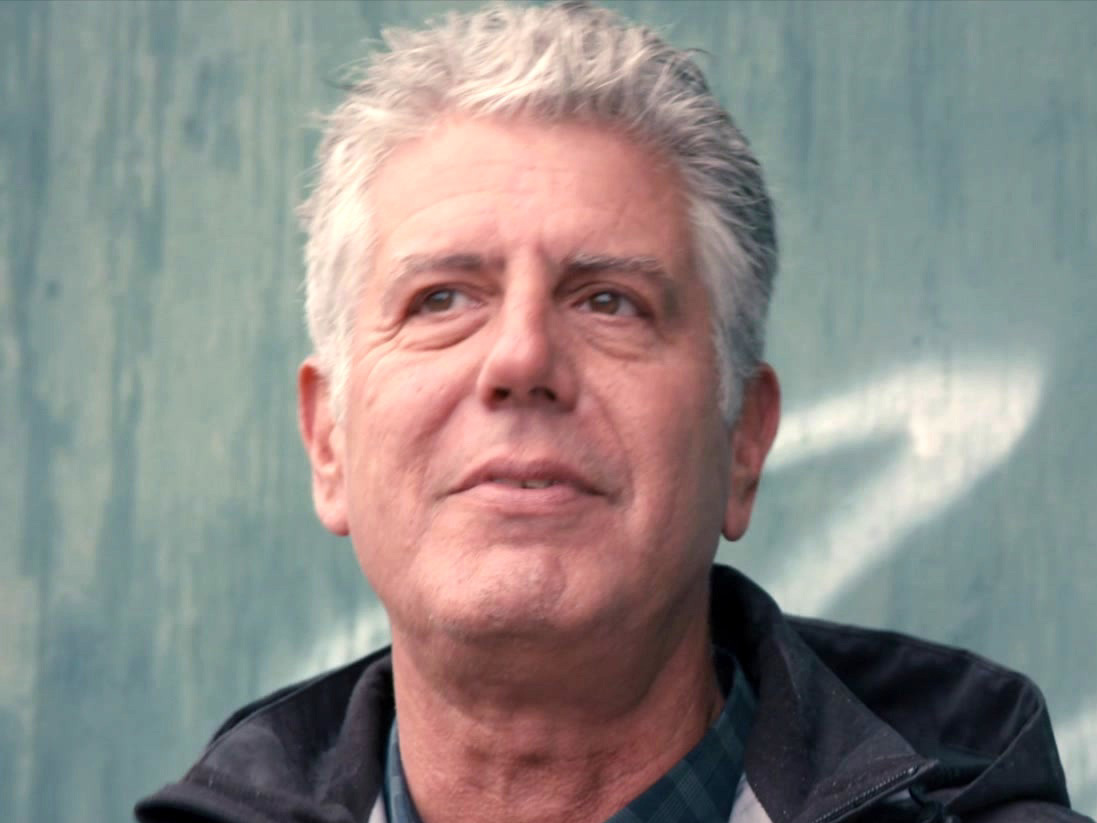 Roadrunner: A Film About Anthony Bourdain: Backyard BBQ TV Dad