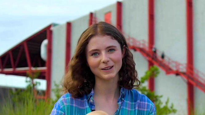 Old: Thomasin McKenzie On Working On The Beach