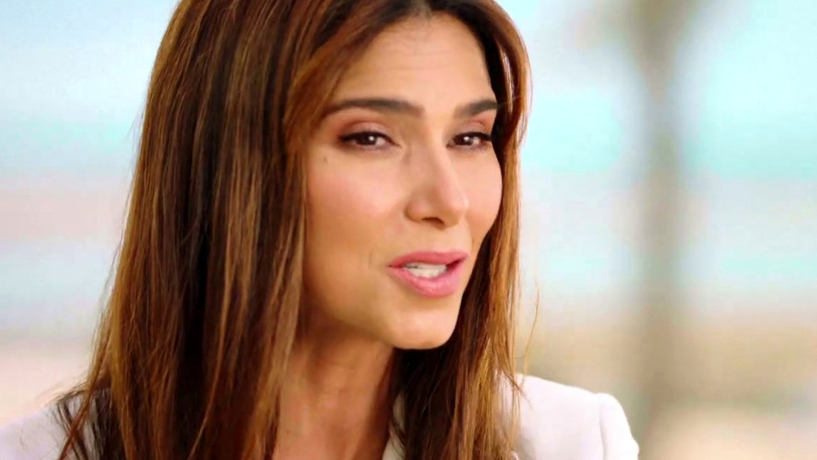 Fantasy Island: Roselyn Sanchez Introduces Elena Roarke