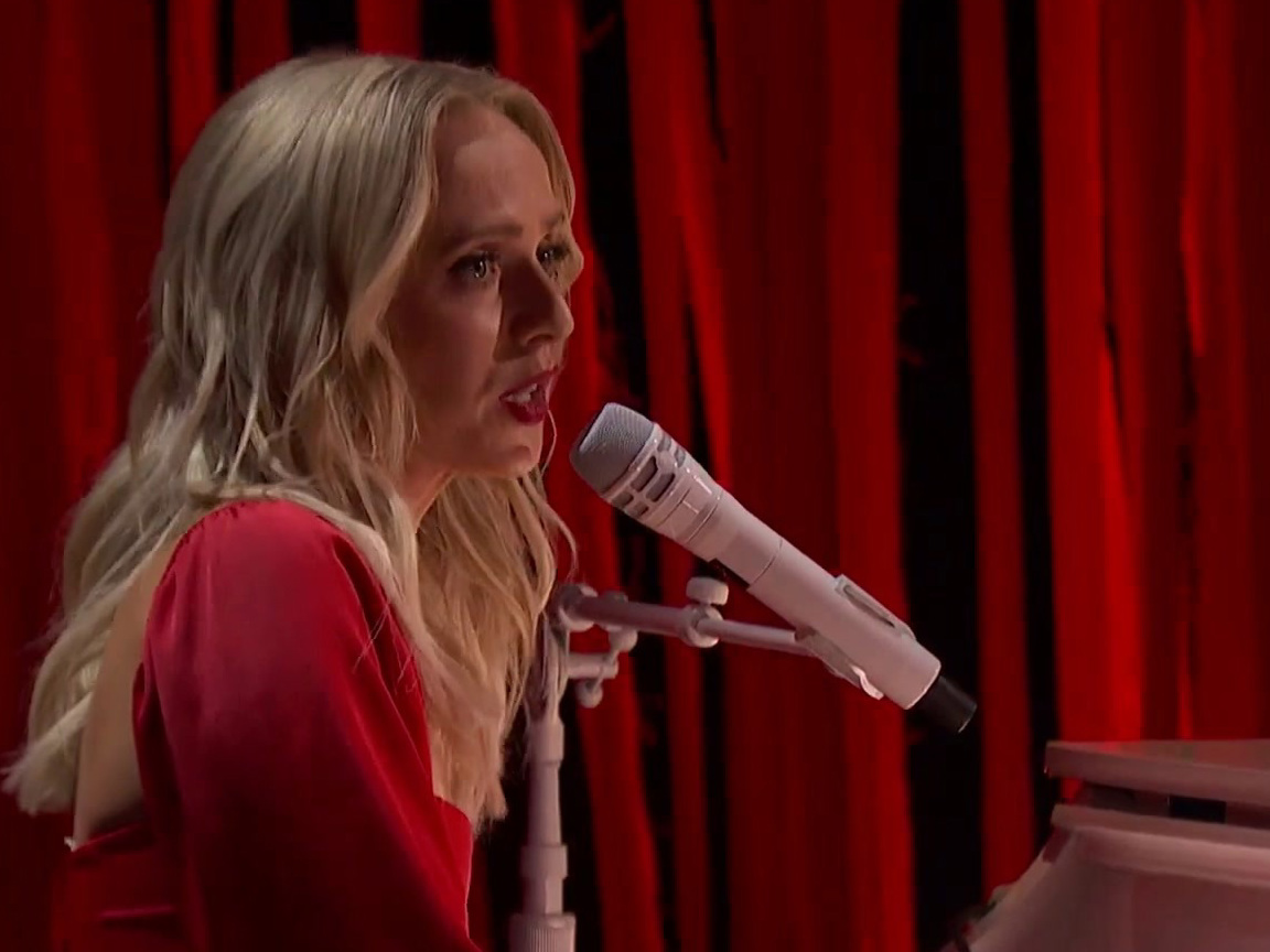America's Got Talent: Madilyn Bailey Performs An Emotional Original Red Ribbon