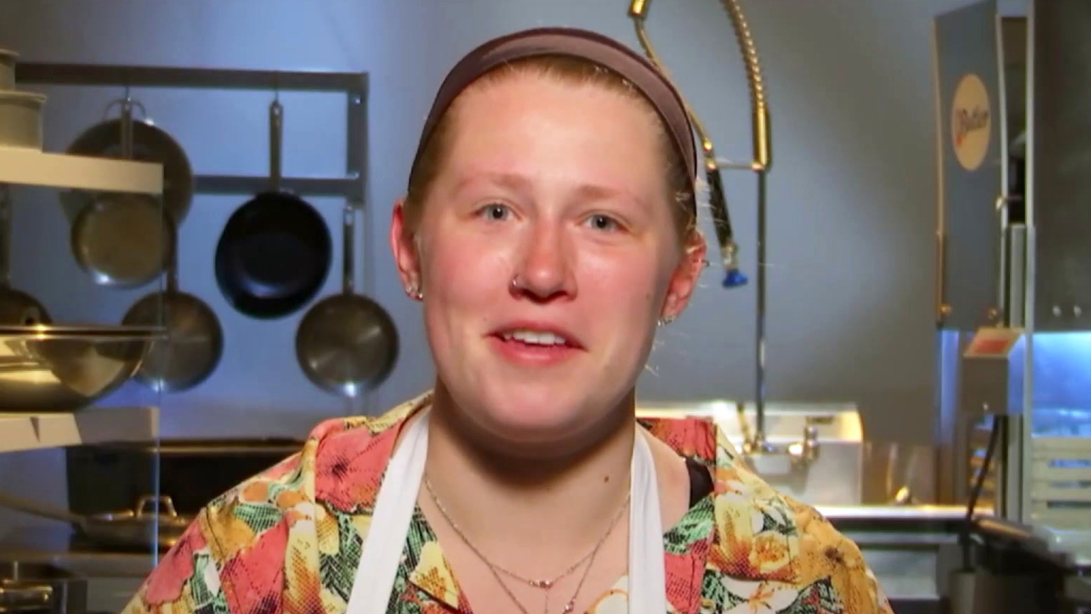Hell's Kitchen: The Beachgoers Taste The Dishes