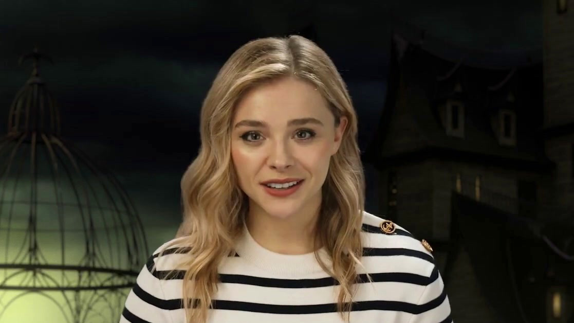 The Addams Family 2: What Makes A Family (Featurette)