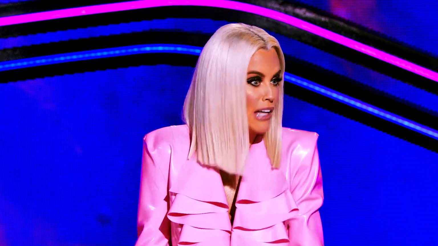 The Masked Singer: The Panel Discusses Who Is Behind The Cupcake Mask