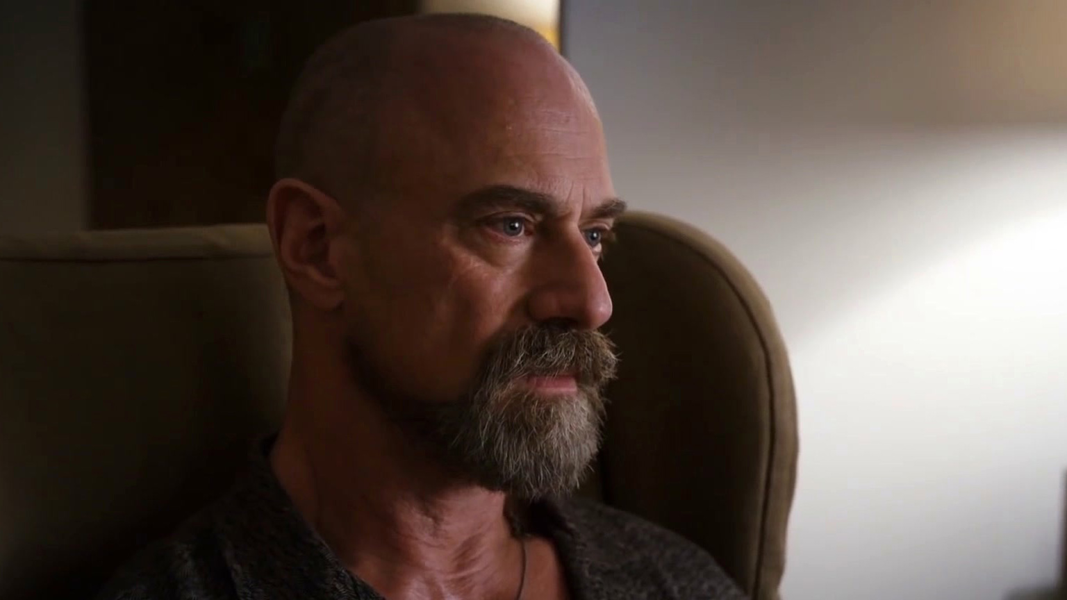 Law & Order: Organized Crime: Stabler Reveals To Benson A Shocking Secret About The Letter