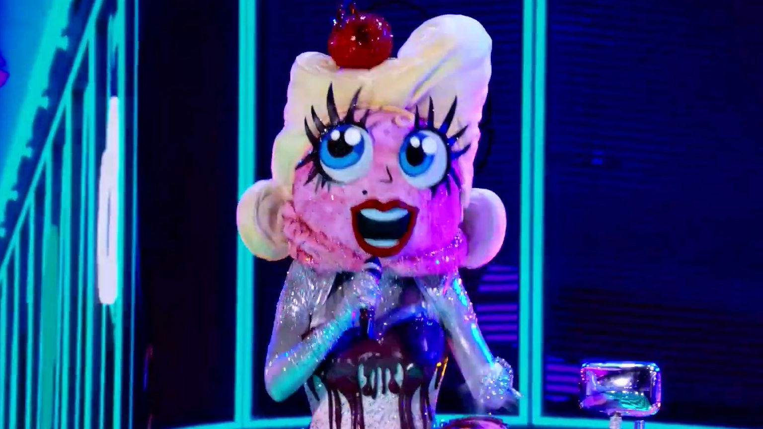 The Masked Singer: Banana Split Performs Let 'Er Rip