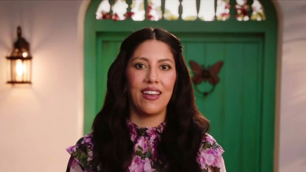 Encanto: What Is An Encanto? (Featurette)