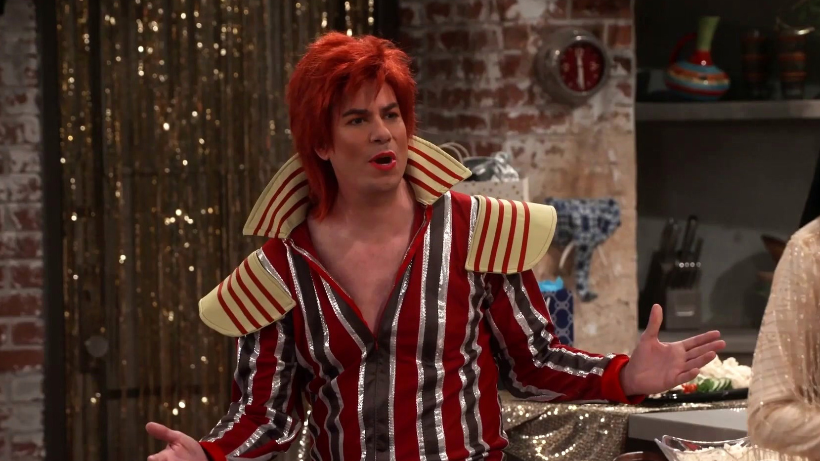 iCarly: iThrow a Flawless Murder Mystery Party