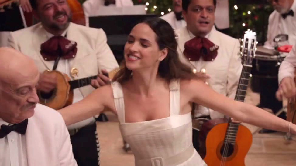 Father Of The Bride: Get Lucky