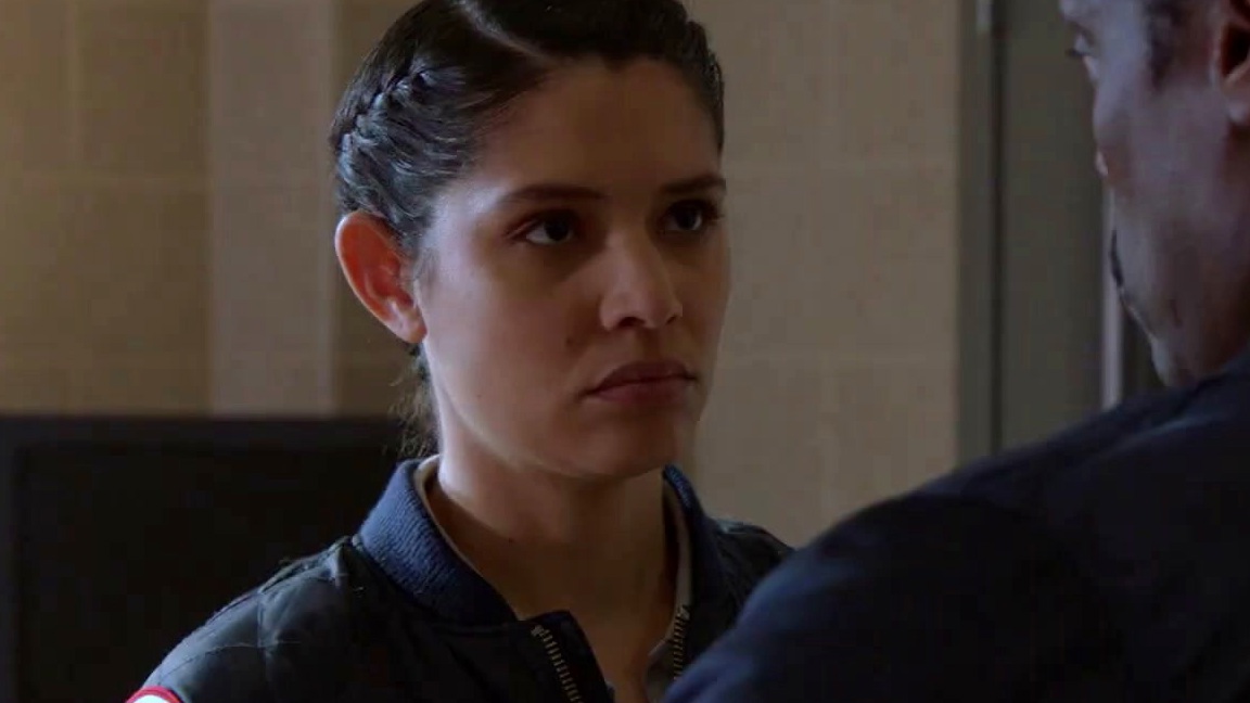 Chicago Fire: Boden And Kidd Question Kylie's Dating Choices