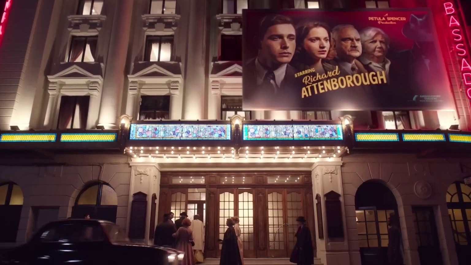 See How They Run: Adrien Brody As Leo Kopernick (Featurette)