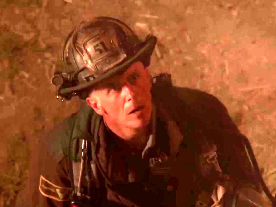 Chicago Med: Herrmann Helps Halstead And Scott Out Of Halstead's Burning Building