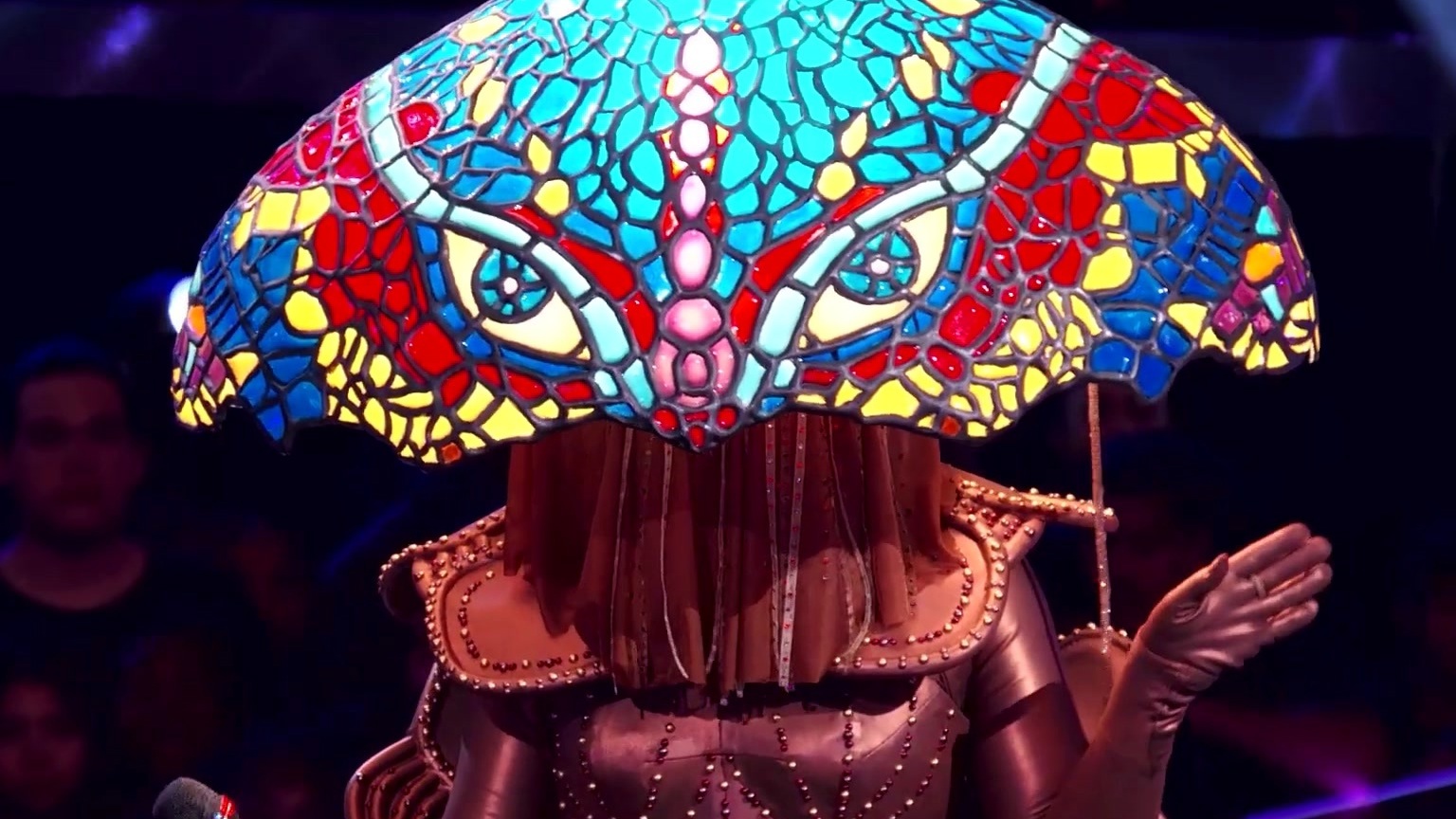 The Masked Singer: Lamp Performs Venus
