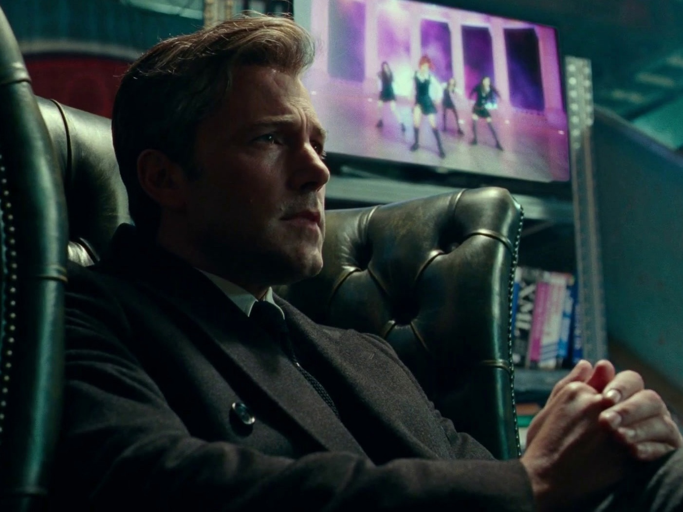 Justice League: Batman Recruits The Flash