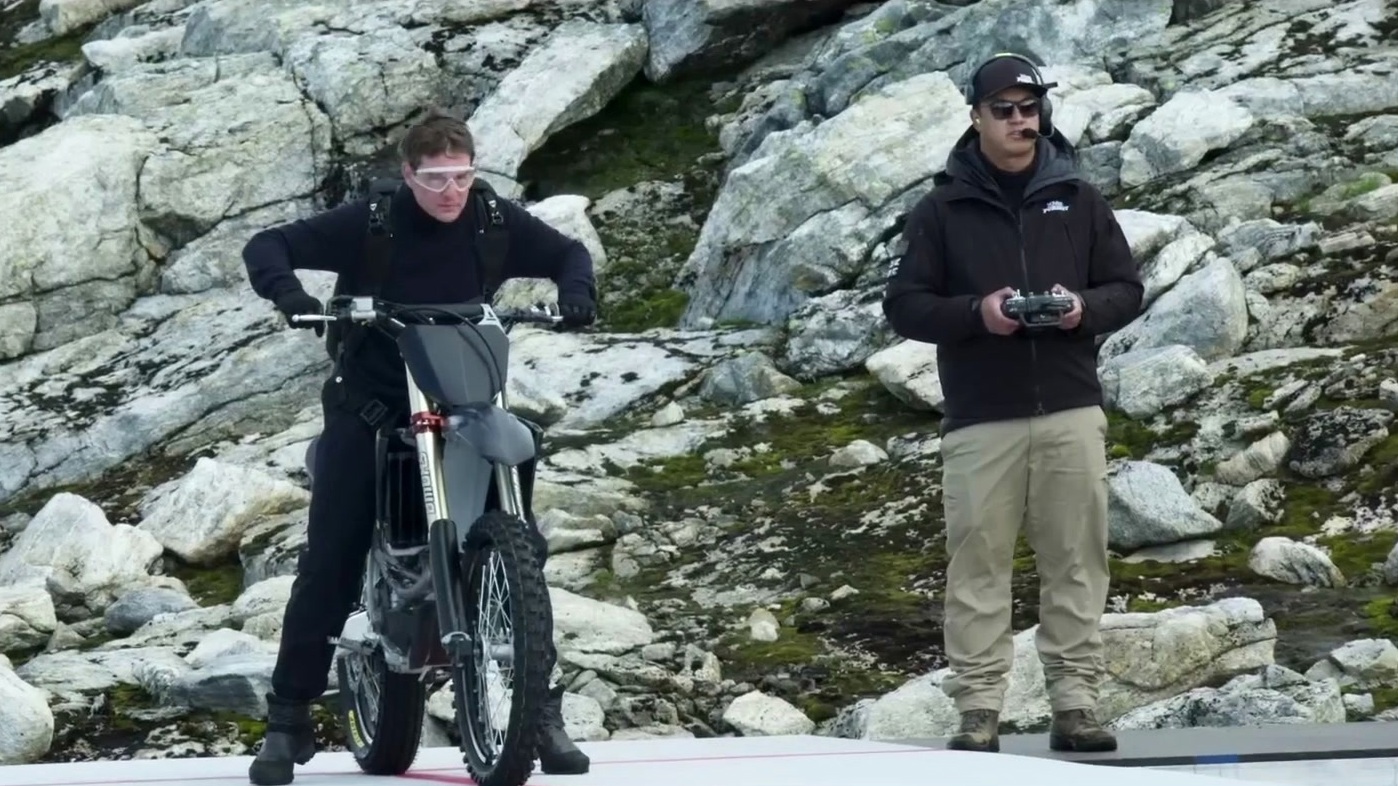 Mission: Impossible: Dead Reckoning: Part One: Norway Jump (Australia Featurette)