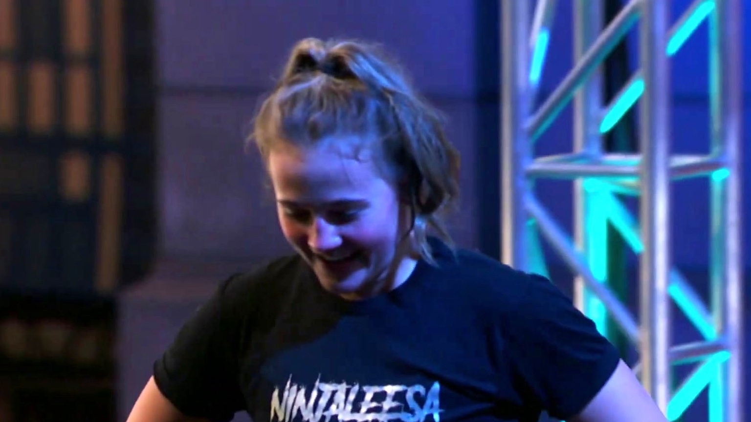 American Ninja Warrior: Jaleesa Himka Vs. Amelia Leonardi