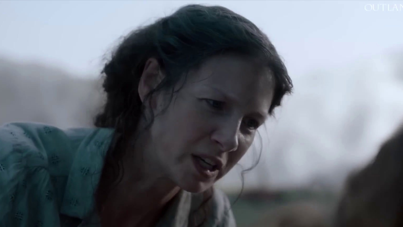 Outlander: Claire Finds Jamie On The Battlefield