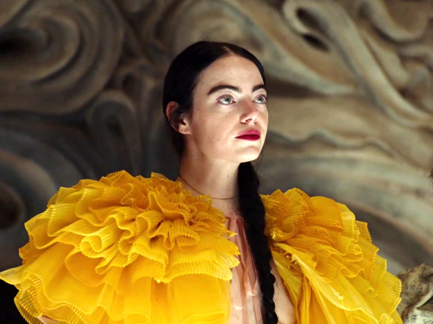 Poor Things: Bella (UK Featurette)