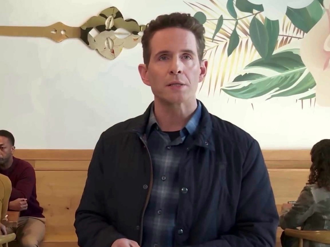 It's Always Sunny In Philadelphia: Dennis Orders A Boba Tea