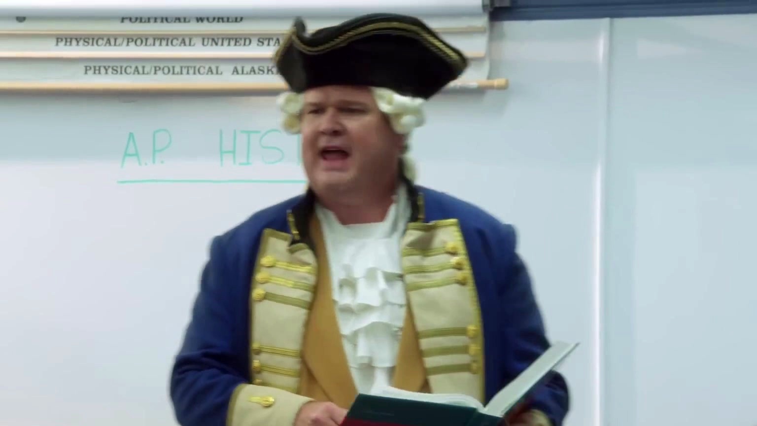 Modern Family: Alex Has To Take Over Teaching When Cam Tries To Substitute