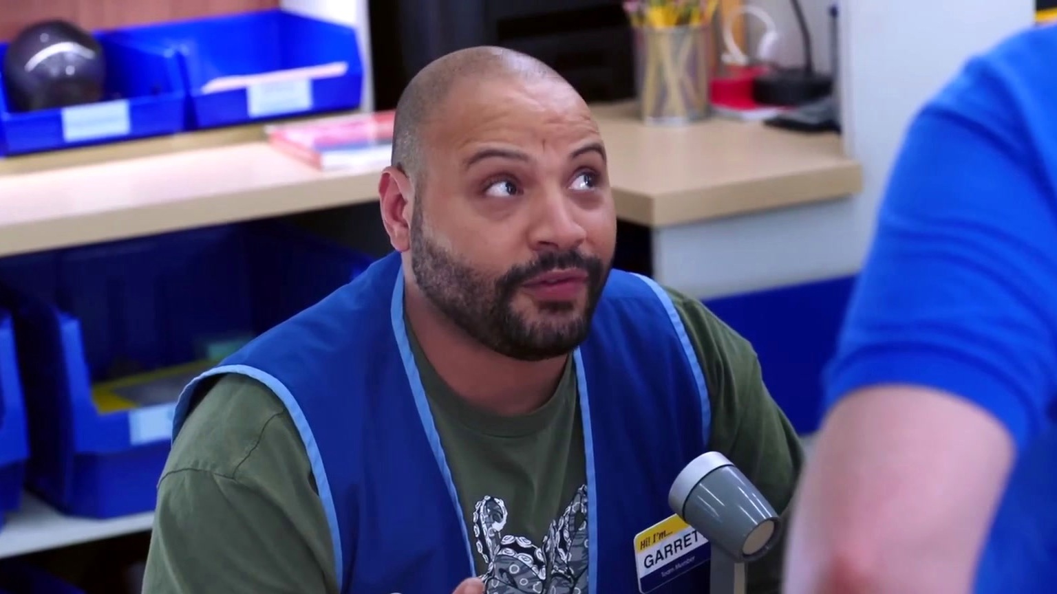 Superstore: Guns, Pills And Birds