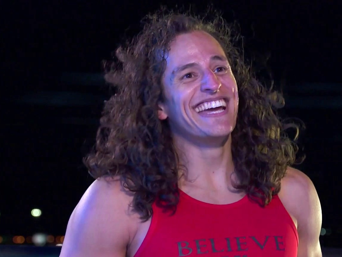 American Ninja Warrior: Daniel Gil Makes Stage 1 Look Easy