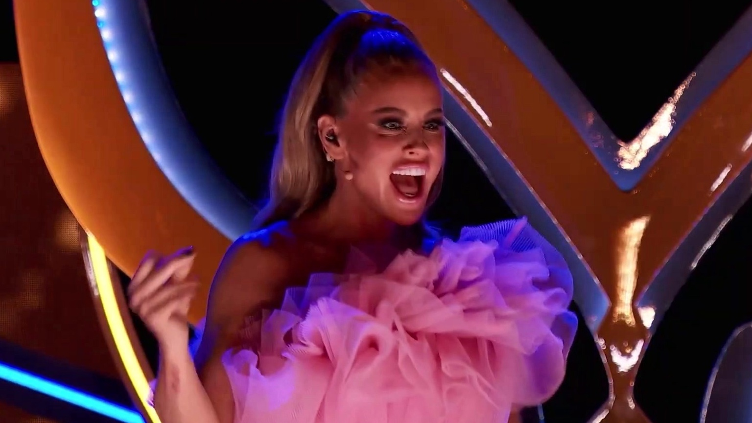 The Masked Singer: Nicole Sings Meant To Be With Victor Oladipo & Barry Zito