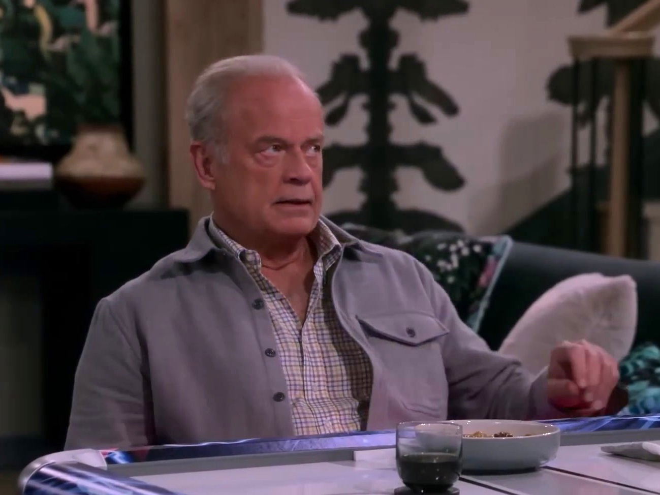 Frasier: Moving In
