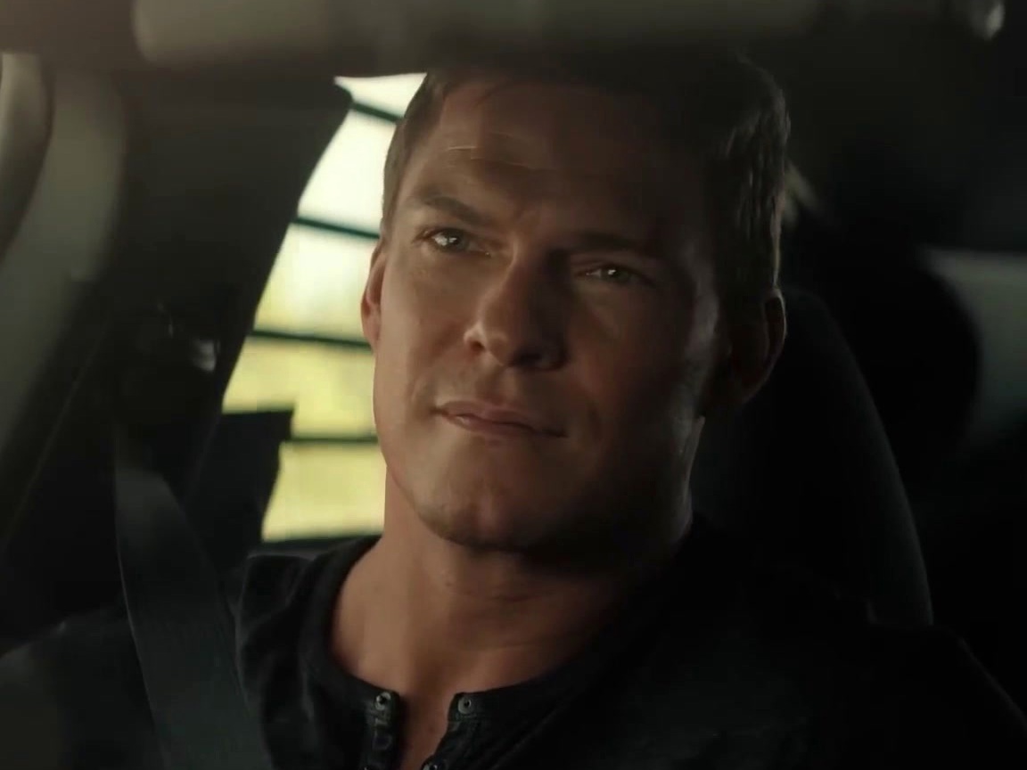 Reacher: Reacher Goes Thrift Shopping