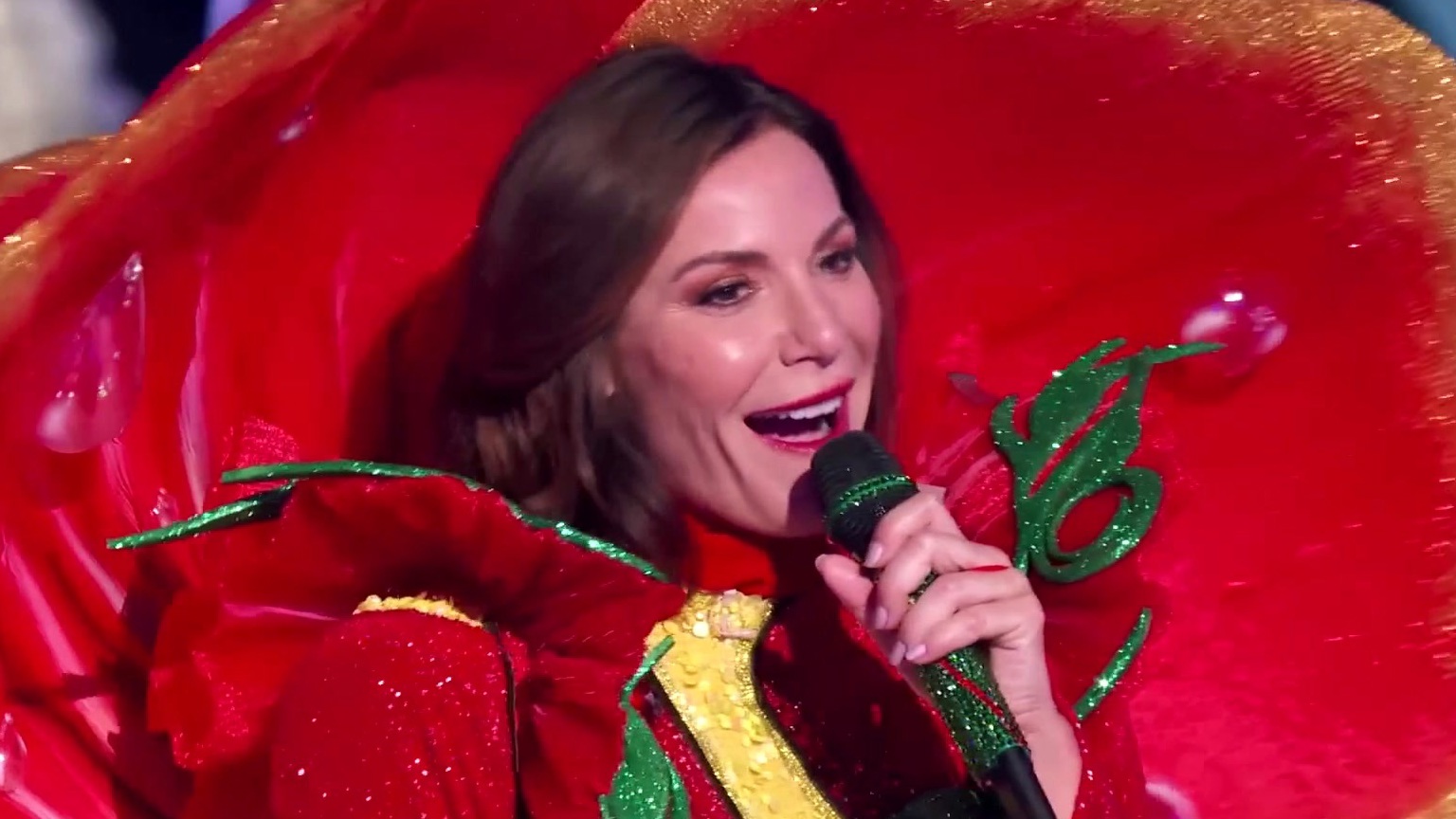 The Masked Singer: The Hibiscus Reveal