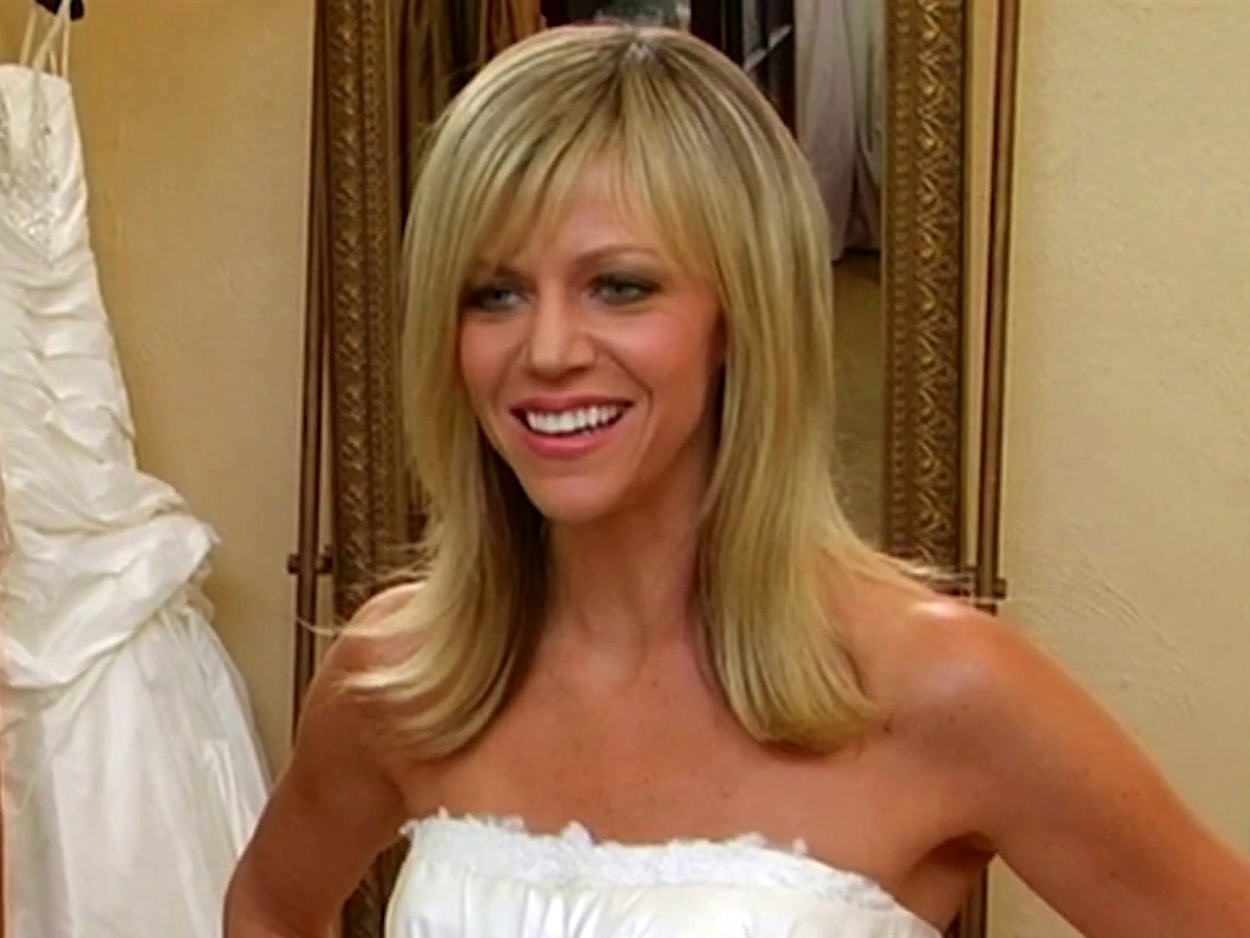 It's Always Sunny In Philadelphia: Dee Runs Into An Old Flame
