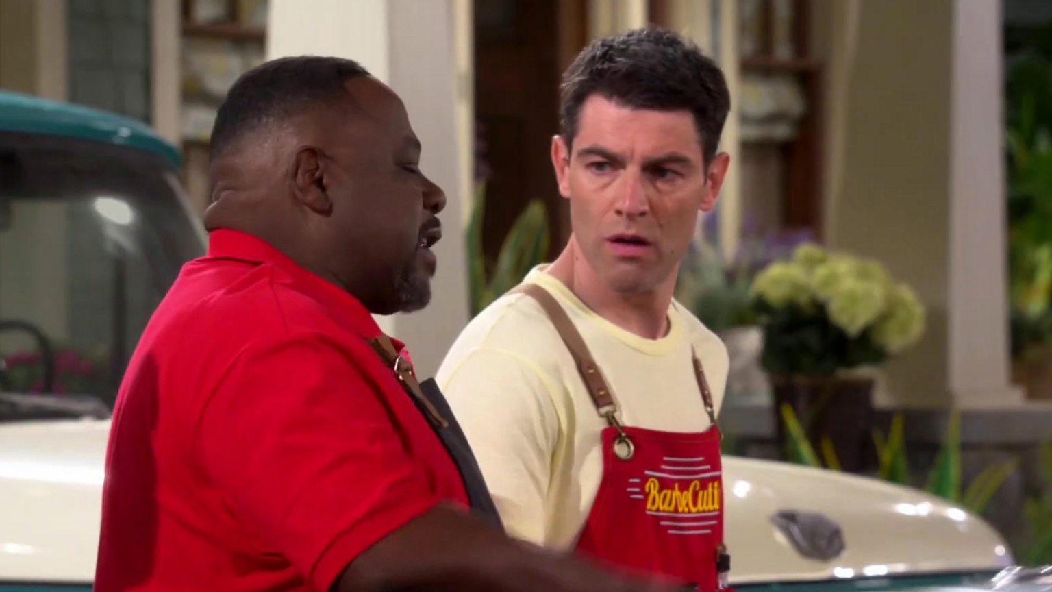The Neighborhood: You're The Boss
