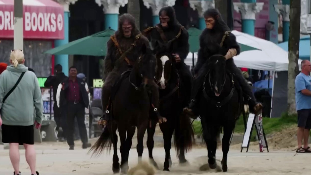 Kingdom Of The Planet Of The Apes: Apes On Horseback (Spot)