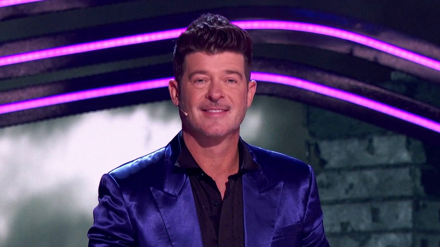 The Masked Singer: Lovebird Performs All That You Are