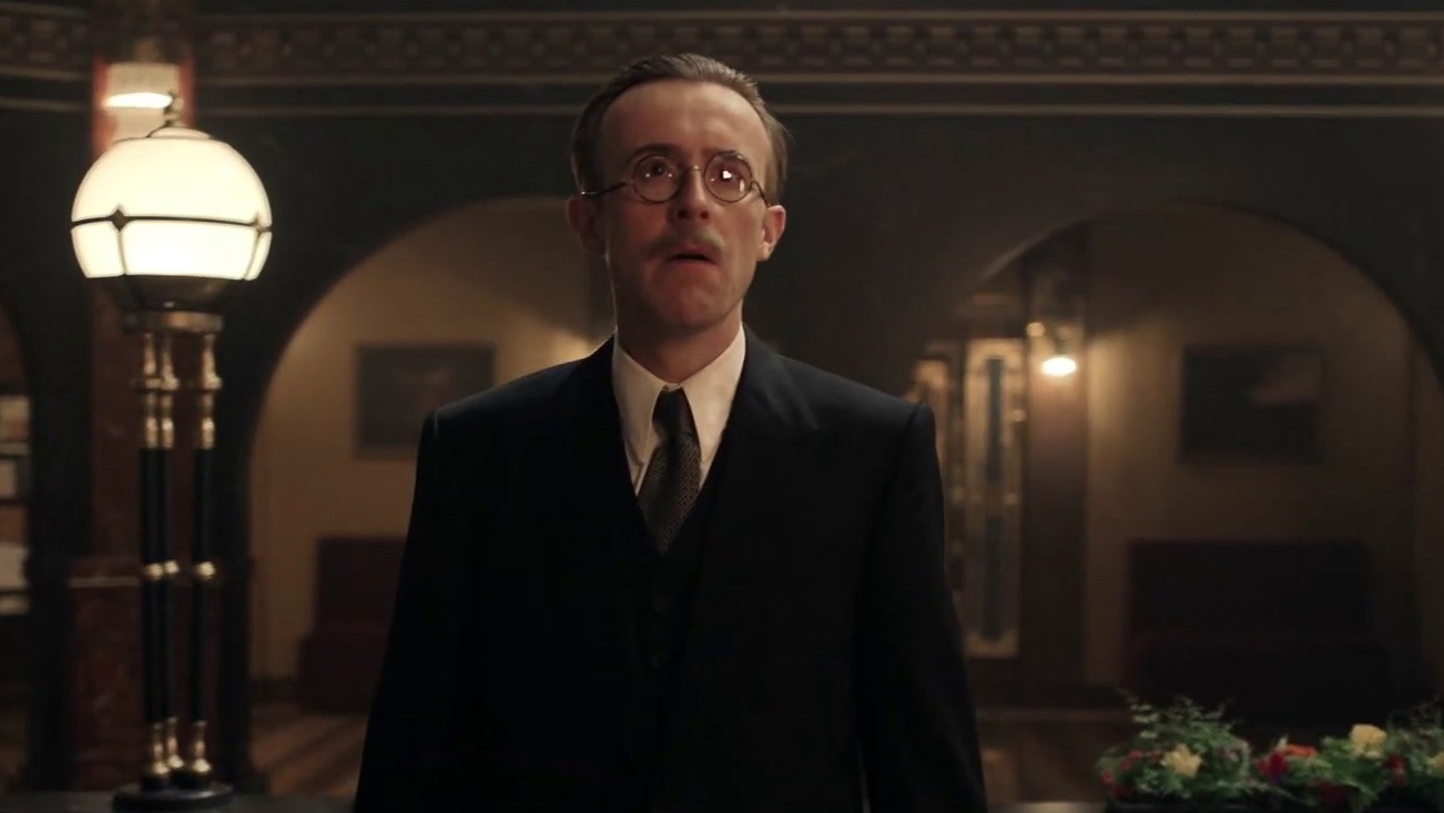 A Gentleman In Moscow: The Fall