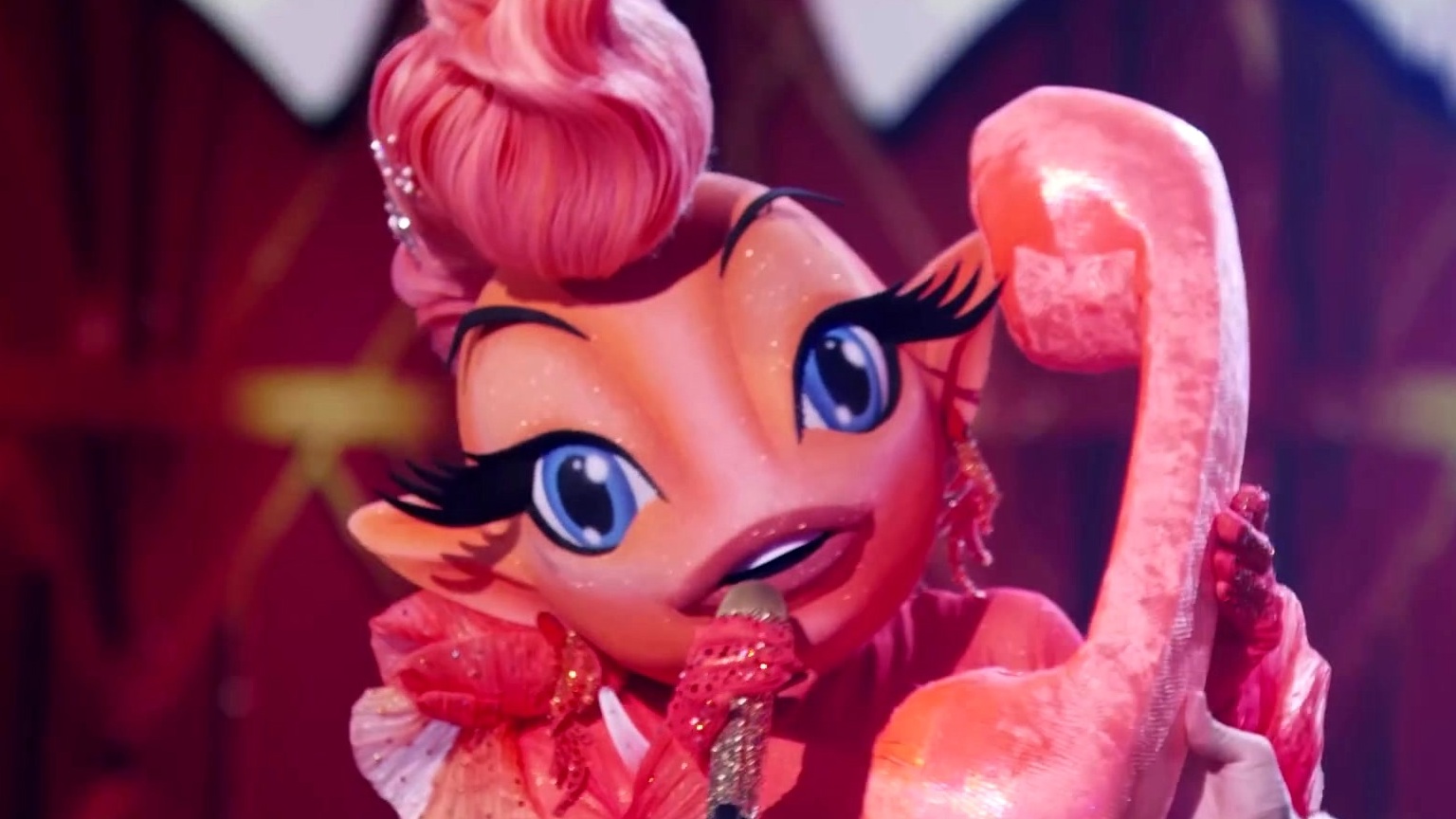 The Masked Singer: Judges Guess For Goldfish