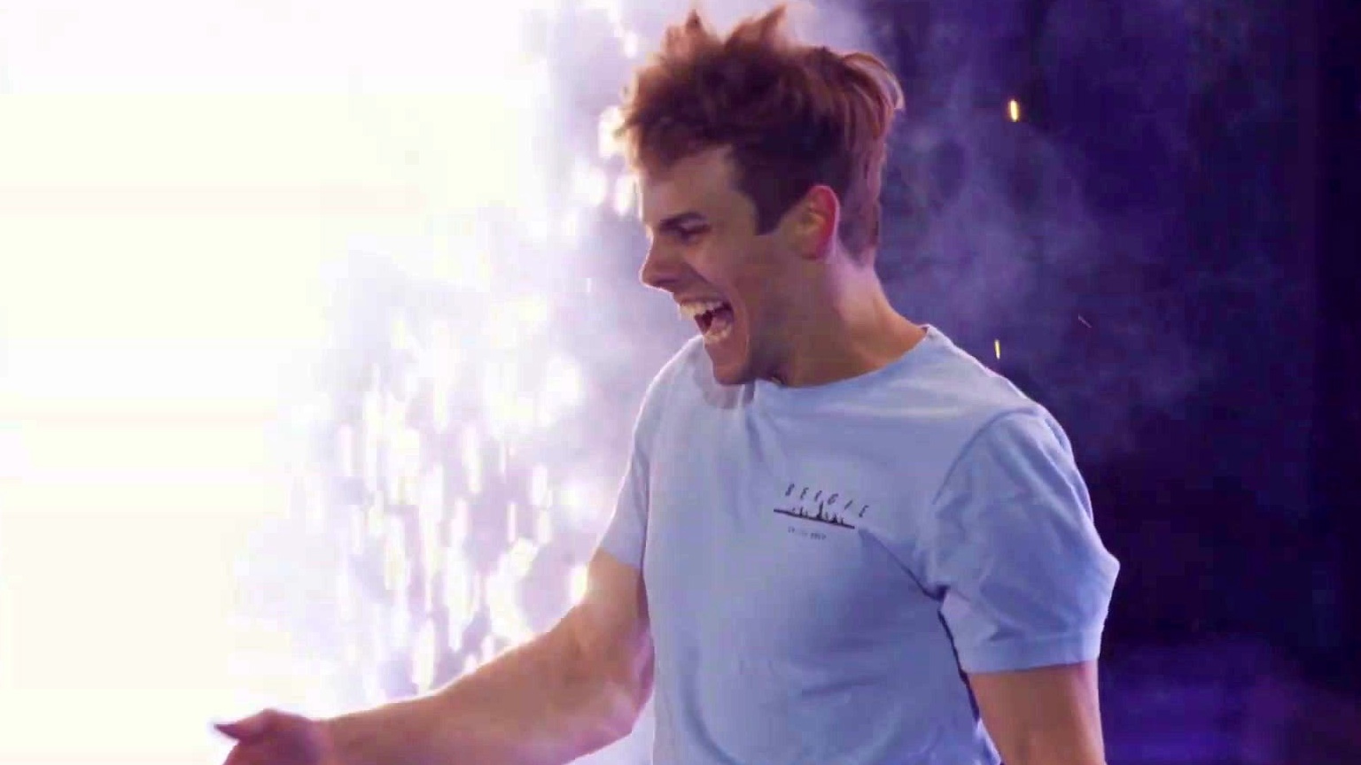 American Ninja Warrior: Caleb Bergstrom Flies Through The Course