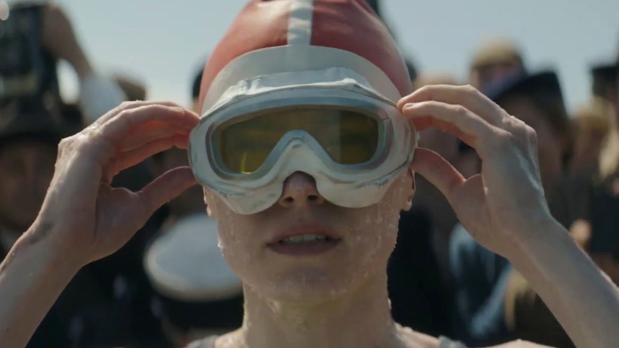 Young Woman And The Sea: Becoming A Legend (Featurette)