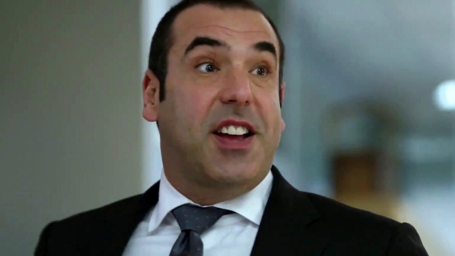 Suits: Sucker Punch