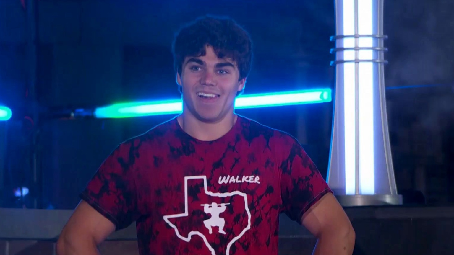 American Ninja Warrior: Reigning Ninja Warrior Champ Returns With Fastest Run Of The Night