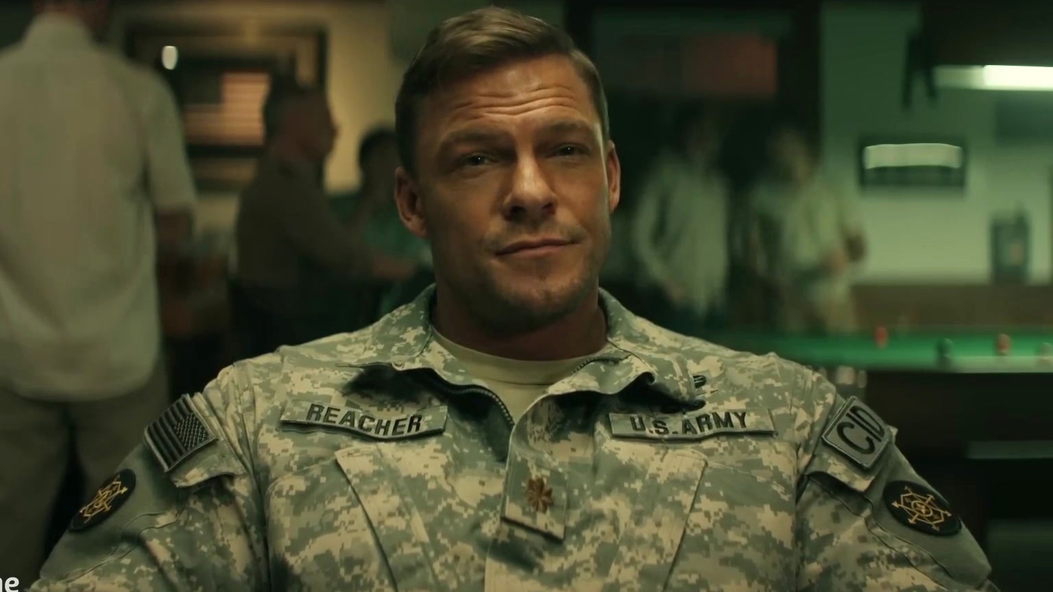 Reacher: Reacher Starts A Bar Fight