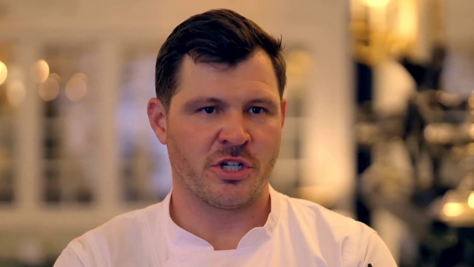 Gordon Ramsay's Food Stars: Gordon Catches Nicholas Serving Eggs To A Vegan