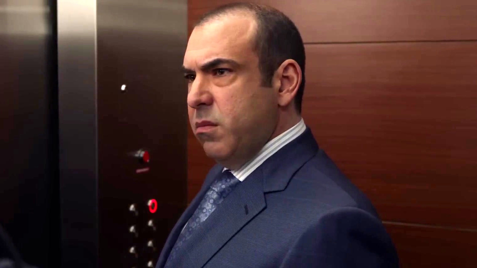 Suits: Louis Litt Has A New Enemy In The Office